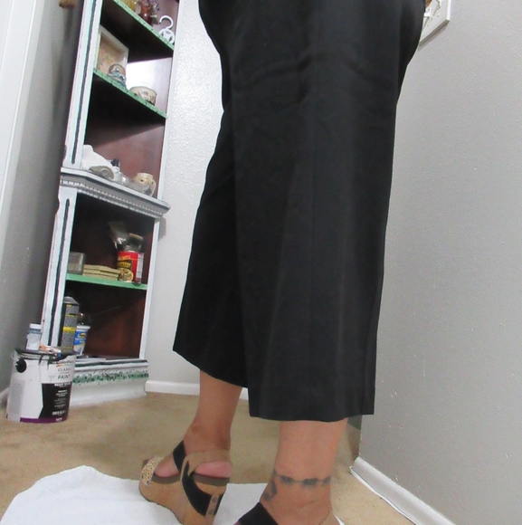 Ladies Gauchos size 10 - Picture 3 of 16